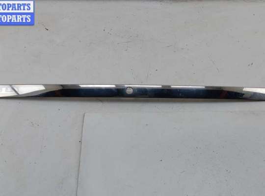 купить Накладка двери (крышки) багажника на Opel Vectra C (2002-2008)