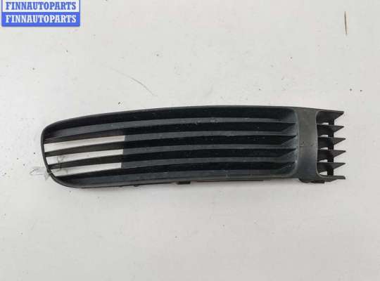купить Решётка (заглушка) в бампер на Volkswagen Passat B5