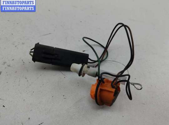 купить Патрон лампы указателя поворота на Chrysler Voyager (1996-2000)