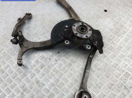 Кулак (корпус ступицы) передний правый AU1759687 на Audi A8 D3 (2002-2010)