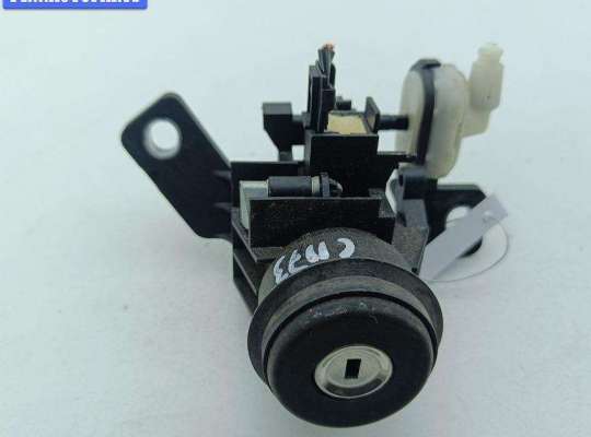 купить Кнопка открывания багажника на Mercedes A-Class W168 (1997-2004)