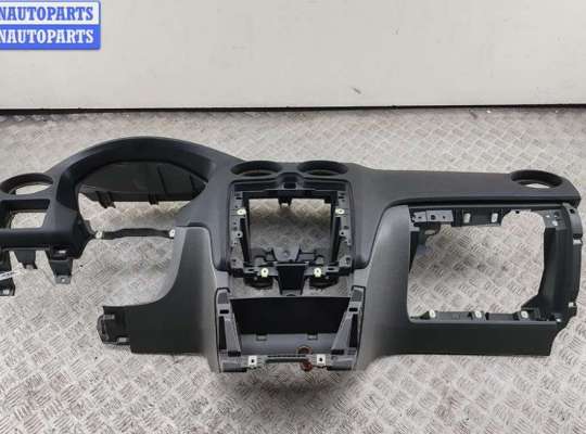 Купить Панель приборная (торпедо) на Ford Focus II (2004-2011) Панель приборная (торпедо) FO2065393 на Ford Focus II (2004-2011)