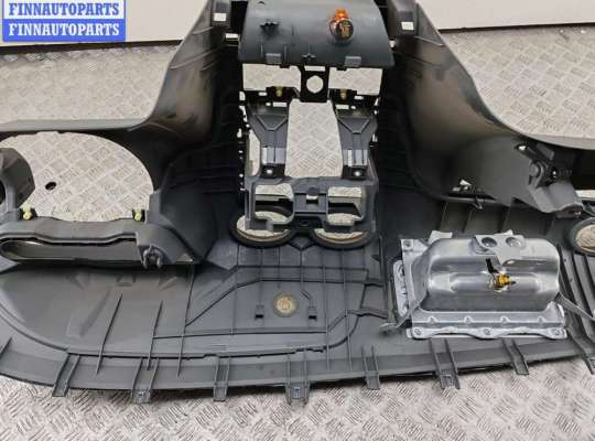 Панель передняя салона (Торпедо) на Ford Focus II