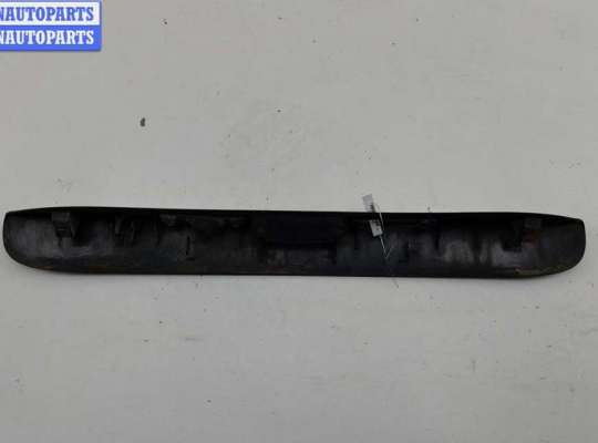 купить Накладка подсветки номера на Chrysler Voyager (2001-2007)