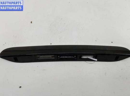 купить Накладка подсветки номера на Chrysler Voyager (2001-2007)