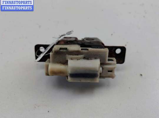 Купить Замок багажника на Renault Scenic II (2003-2009) Замок багажника RN1598527 на Renault Scenic II (2003-2009)