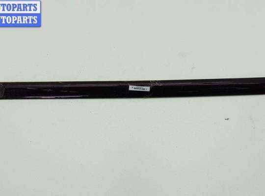 Молдинг двери задней левой OP2379129 на Opel Vectra B (1995-2002)