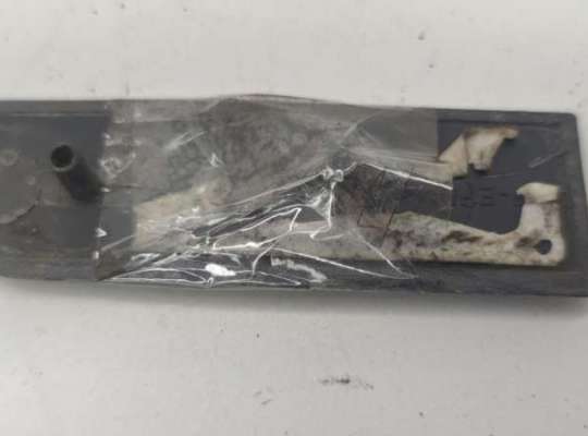 купить Молдинг крыла переднего правого на Audi A4 B5 (1994-2001)