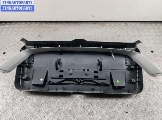 купить Обшивка крышки багажника на Volkswagen Passat B6
