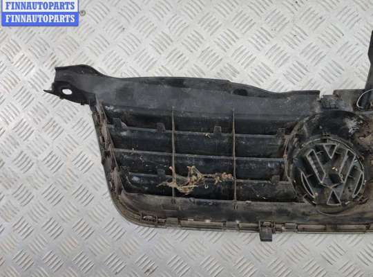 купить Решетка радиатора на Volkswagen Passat B5+ (GP)