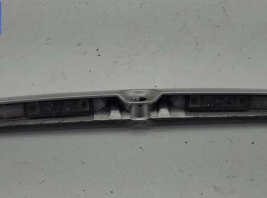 купить Накладка подсветки номера на Opel Zafira A (1999-2005)