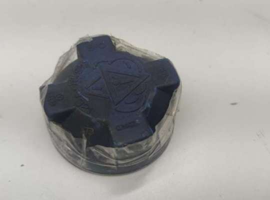 купить Пробка расширительного бачка на Audi 80 B4 (1991-1996)