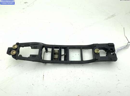 купить Корпус (держатель) ручки двери задней правой на Mercedes C-Class W202 (1993-2000)