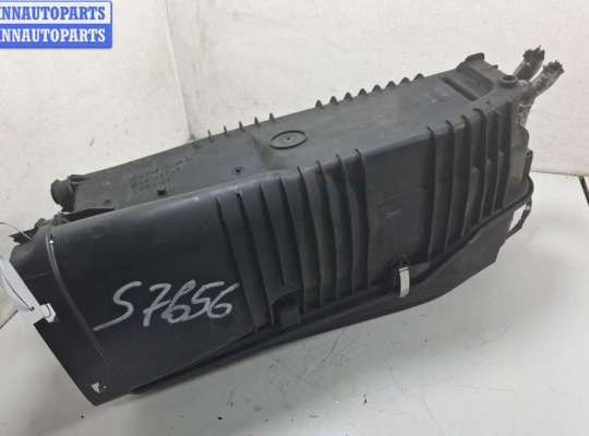 купить Корпус воздушного фильтра на Mercedes C-Class W203 (2000-2006)