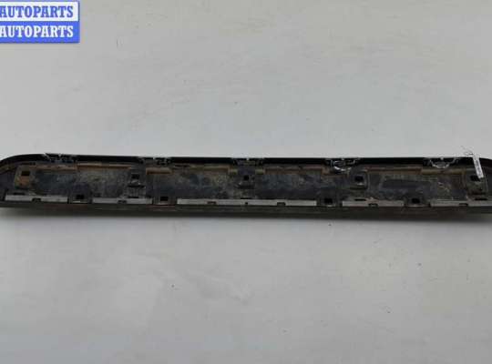 купить Молдинг крышки (двери) багажника на Mercedes M-Class ML W163 (1998-2004)