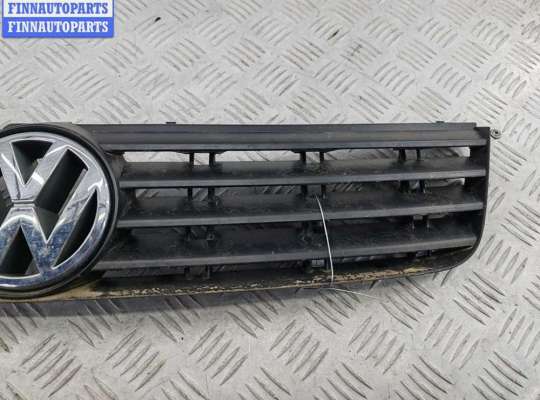 купить Решетка радиатора на Volkswagen Passat B5