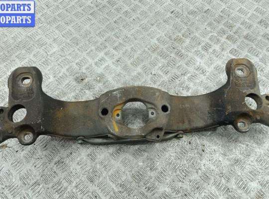 купить Кронштейн КПП опорный на Audi A4 B7 (2004-2008)