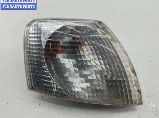 Поворотник (указатель поворота) правый VG2756152 на Volkswagen Passat B5
