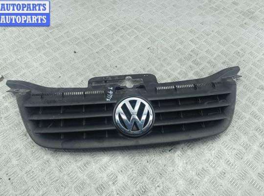 купить Решетка радиатора на Volkswagen Touran