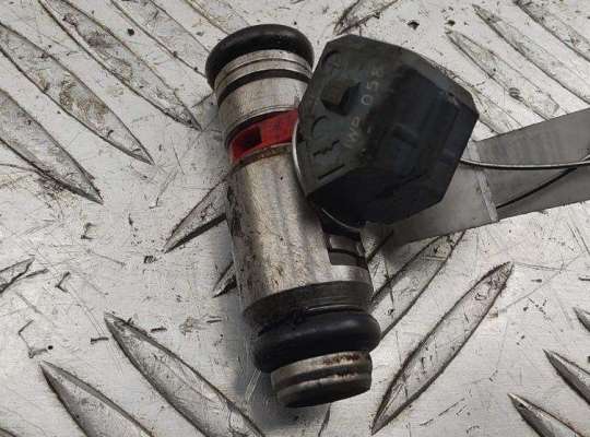 купить Форсунка топливная на Volkswagen Golf-4