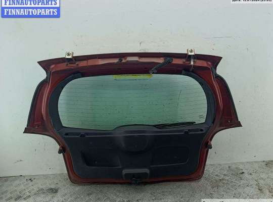 Крышка багажника на Renault Clio III