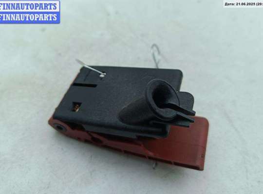 купить Ручка открывания капота на Mercedes W210 (E)