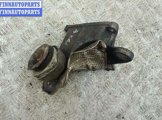 купить Кронштейн КПП опорный на Volkswagen Passat B5