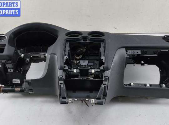 Панель приборная (торпедо) FO2161415 на Ford Focus II (2004-2011)