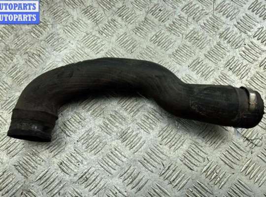Патрубок интеркулера OP2401986 на Opel Astra H (2004-2009)