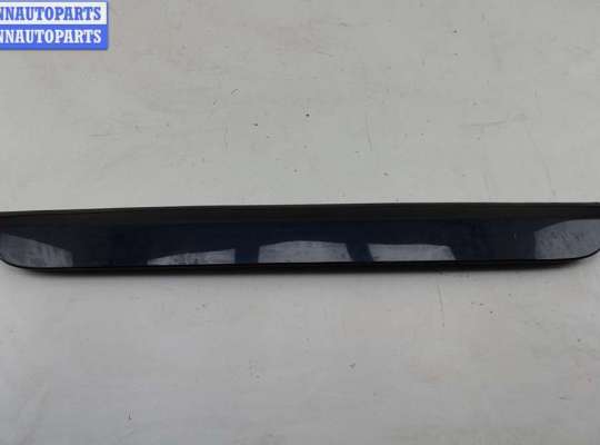 Молдинг крышки (двери) багажника MB1697787 на Mercedes M-Class ML W163 (1998-2004)