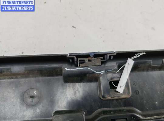 купить Молдинг крышки (двери) багажника на Mercedes M-Class ML W163 (1998-2004)