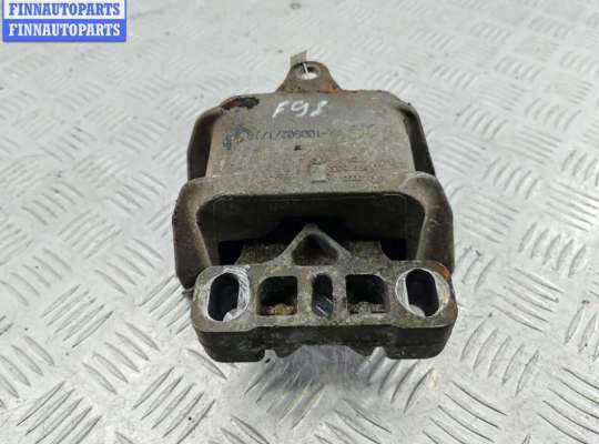 купить Подушка крепления КПП на Volkswagen Golf-4