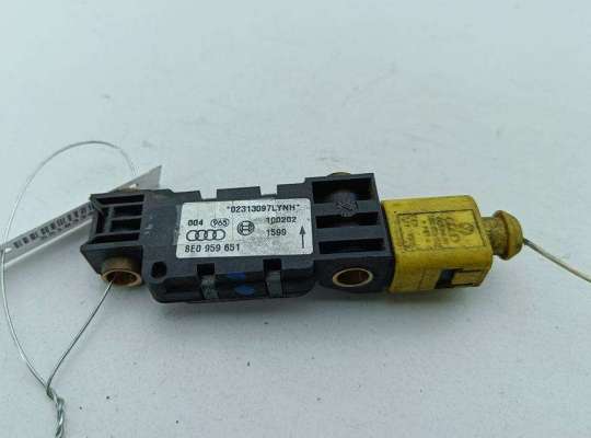 Датчик удара (Airbag) AU1658628 на Audi A4 B6 (2001-2004)