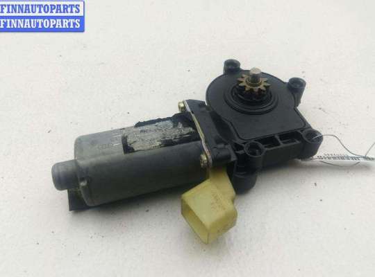 купить Моторчик стеклоподъемника передний правый на Volvo S80