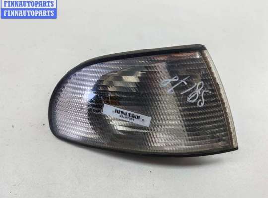 Поворотник (указатель поворота) правый AU1718288 на Audi A4 B5 (1994-2001)