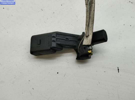 купить Датчик положения коленвала на Volkswagen Passat B6