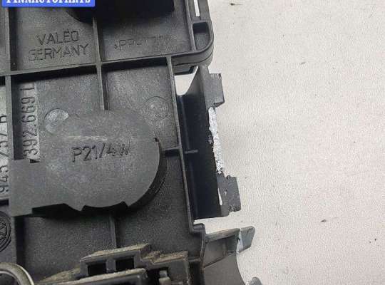 купить Плата фонаря заднего левого на Volkswagen Passat B5+ (GP)