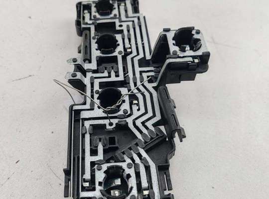 купить Плата фонаря заднего левого на Volkswagen Passat B5+ (GP)