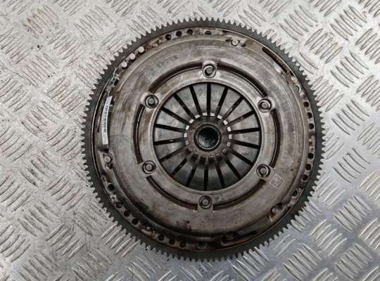 купить Маховик на Volkswagen Passat B6