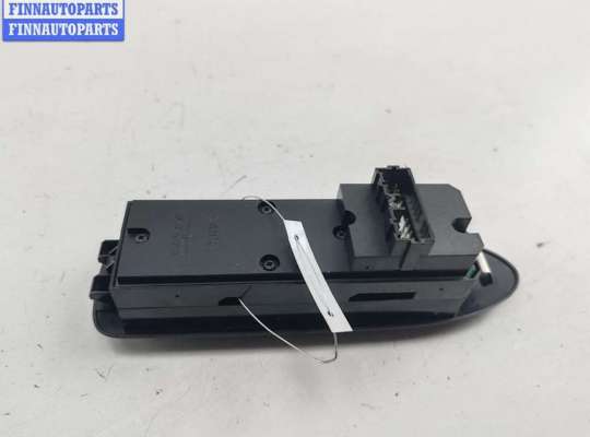 купить Блок кнопок управления стеклоподъемниками на Mitsubishi Space Star (1998-2005)