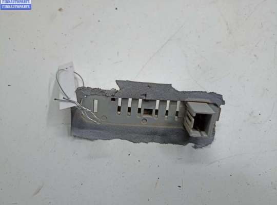 Планка подсветки номера на Opel Zafira A