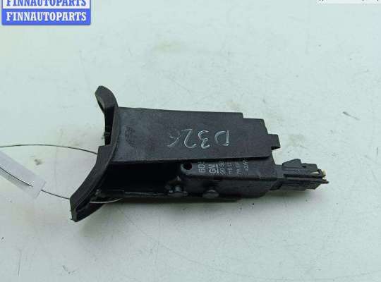 Активатор замка на Opel Zafira A