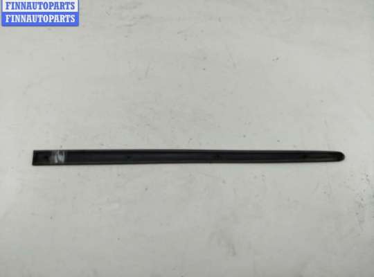 купить Молдинг двери передней левой на Volkswagen Golf-5