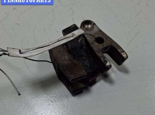 Кронштейн прочее на Mercedes-Benz C (W203)