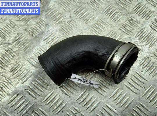 Патрубок интеркулера VG2774092 на Volkswagen Passat B6