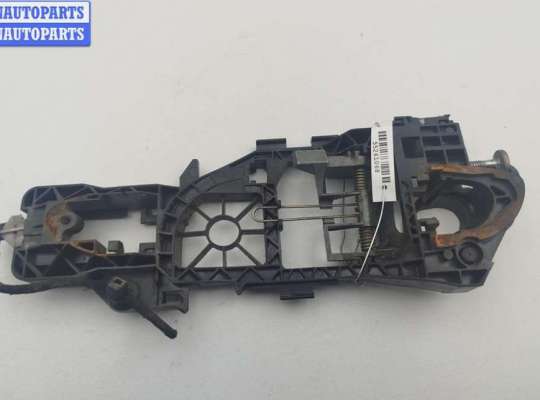 Корпус (держатель) ручки двери задней левой VG2724155 на Volkswagen Passat B6