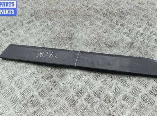 купить Молдинг двери передней правой на Audi A4 B6 (2001-2004)