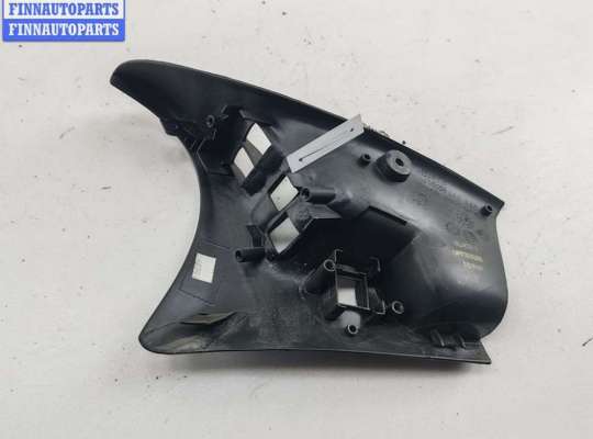 купить Накладка двери передней левой на Chrysler Voyager (1996-2000)