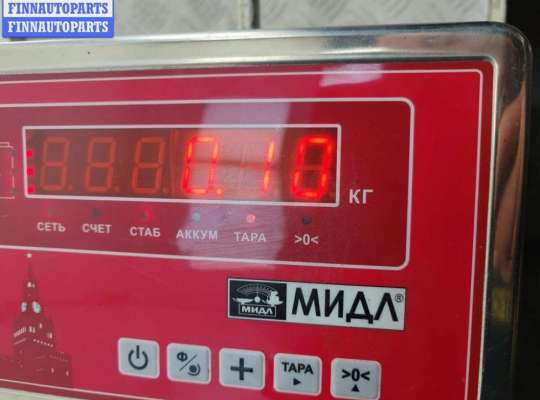 купить Накладка двери передней левой на Chrysler Voyager (1996-2000)