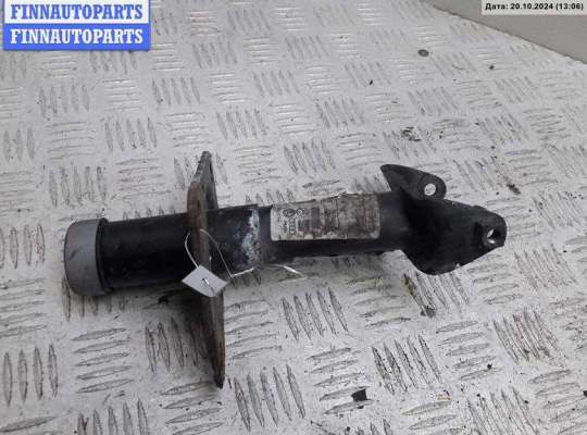 купить Кронштейн бампера переднего на Volkswagen Passat B5